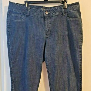Woman's Sz 20W (42x20) RIDERS by LEE Plus Size Blue Denim 5 Pocket Cropped Jeans